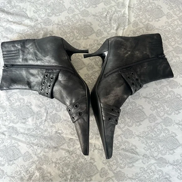 Free People Jeffrey Campbell Deja Vu Buckle Boots Distressed Pointy size 11 - Picture 4 of 12